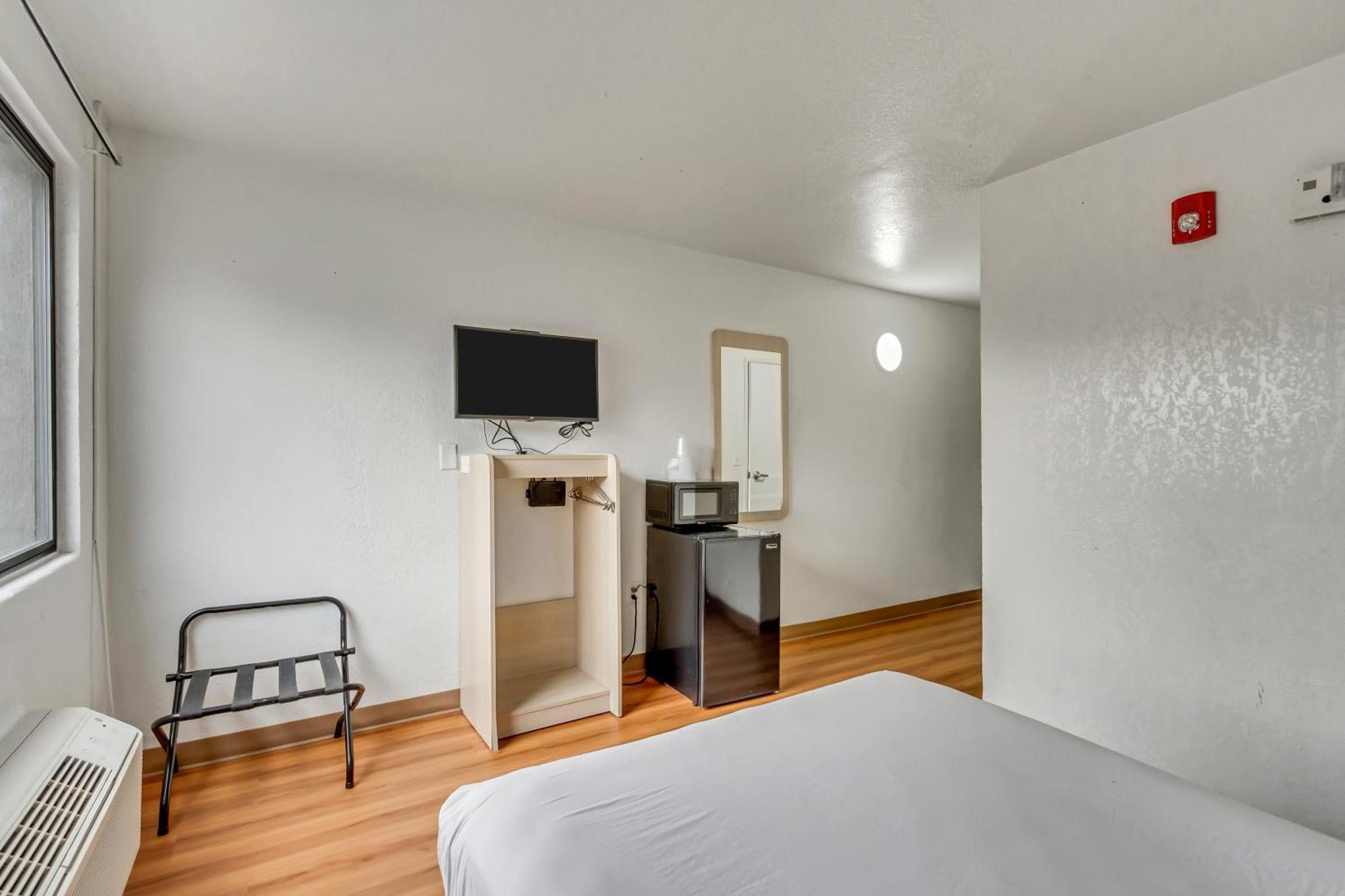 Motel 6 Ogden, Ut- Downtown Esterno foto