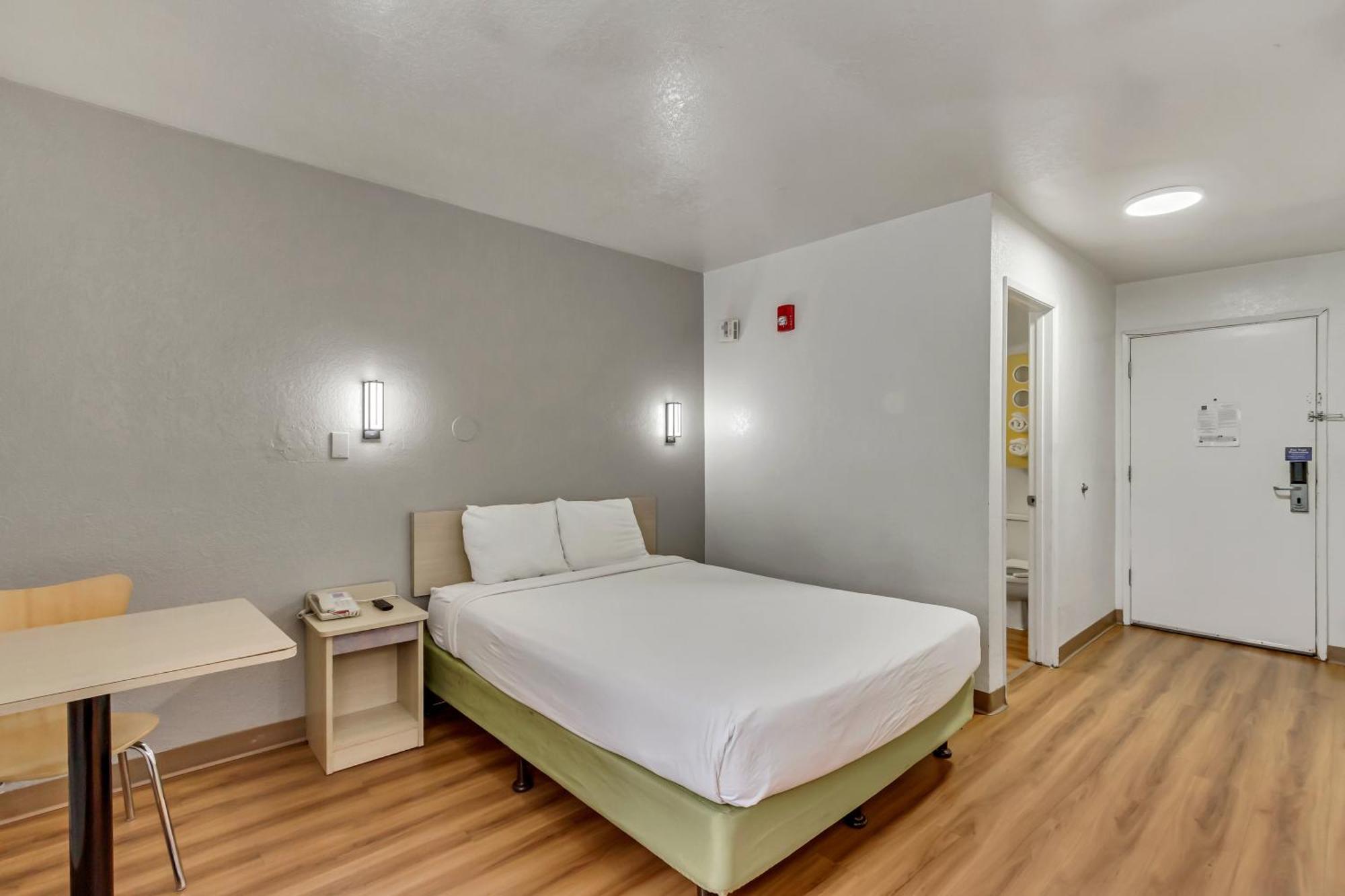Motel 6 Ogden, Ut- Downtown Esterno foto